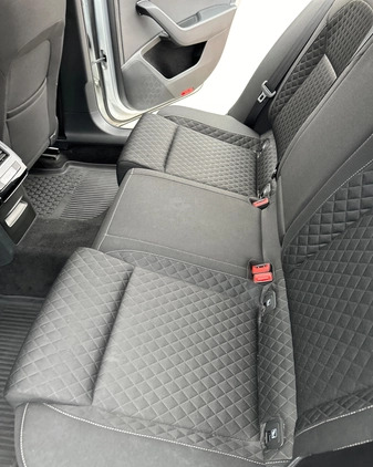 Skoda Superb cena 74900 przebieg: 237000, rok produkcji 2020 z Słupsk małe 529